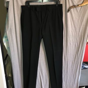 NWOT! Louis Raphael tailored slacks. 33/32. Black.